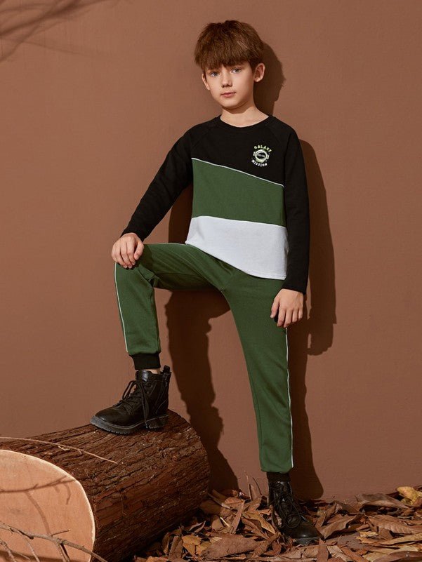 Boys Letter Graphic Colorblock Pullover & Sweatpants Set - Negative Apparel