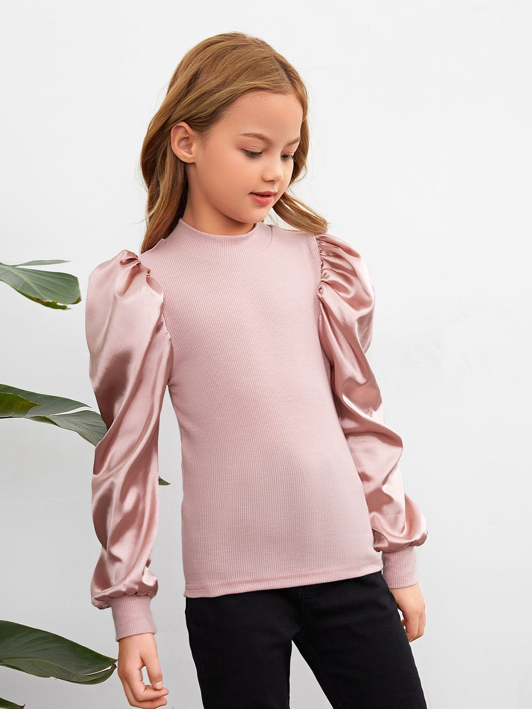 SHEIN Kids Nujoom Girls Puff Sleeve Rib Knit Top - Negative Apparel